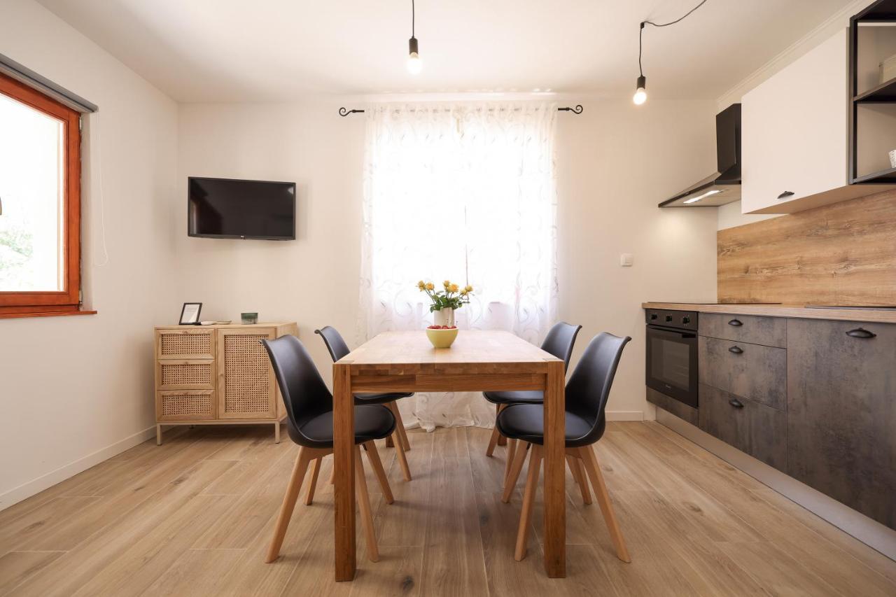 Apartment Ana 扎达尔 外观 照片