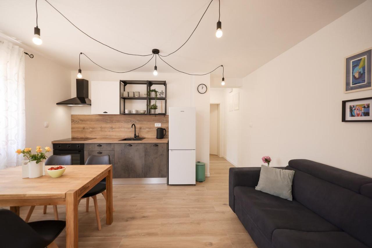 Apartment Ana 扎达尔 外观 照片